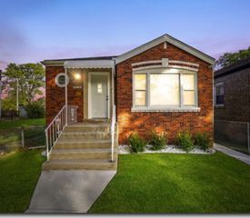 11925 S Lafayette Avenue, Chicago, IL 60628