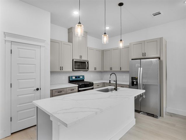 4103 E Toliver Street, Houston, TX 77016