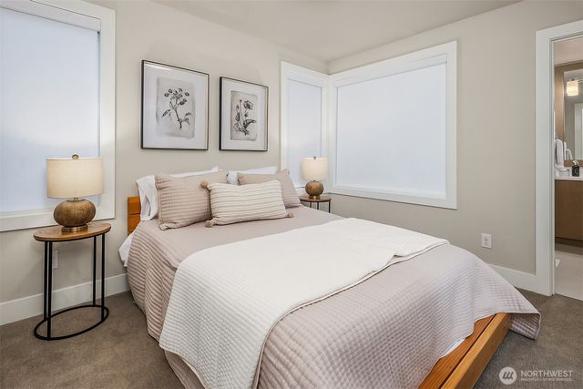 12409 68th Avenue NE, Kirkland, WA 98034