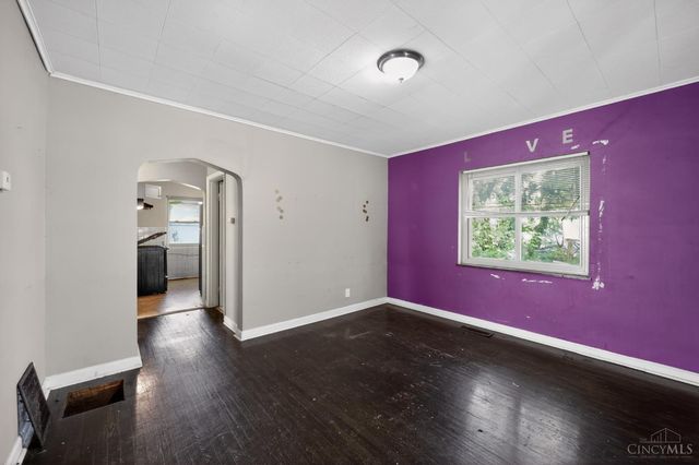 1323 Woodland Avenue, Springfield Twp., OH 45237