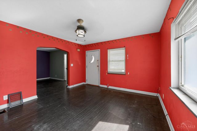 1323 Woodland Avenue, Springfield Twp., OH 45237