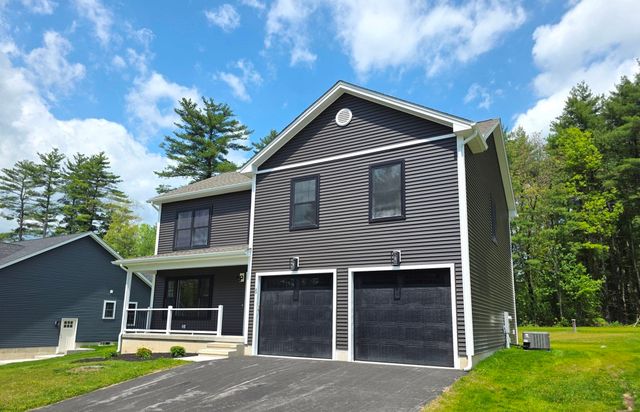 23 High Bluff, Belchertown, MA 01007
