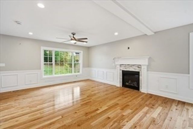 23 High Bluff, Belchertown, MA 01007