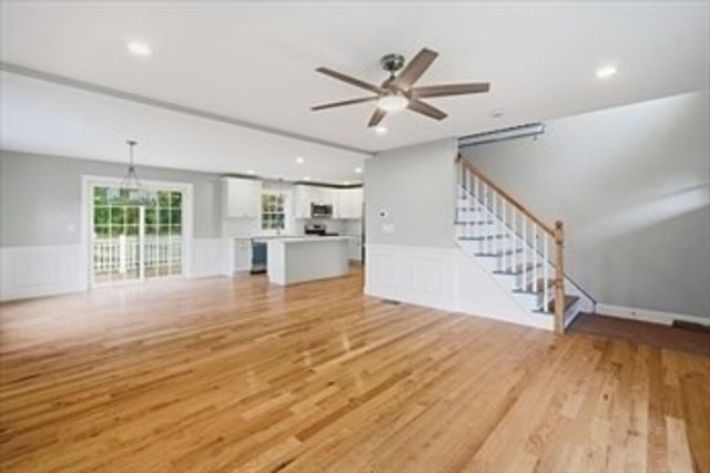 23 High Bluff, Belchertown, MA 01007