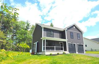 23 High Bluff, Belchertown, MA 01007