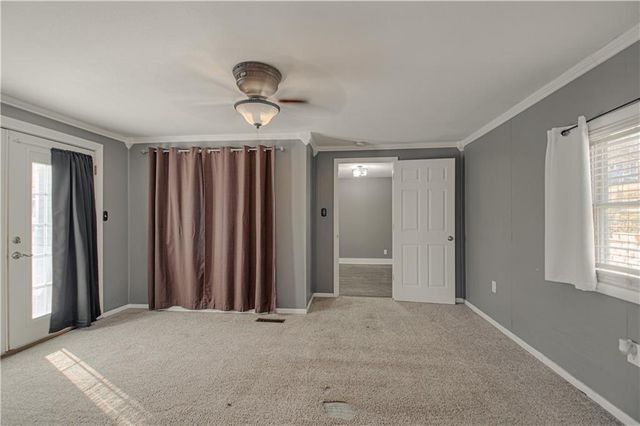 427 N Fairview Avenue, Liberty, MO 64068