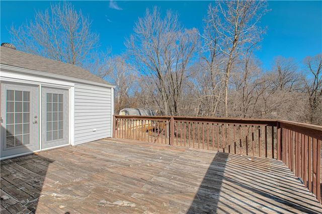 427 N Fairview Avenue, Liberty, MO 64068