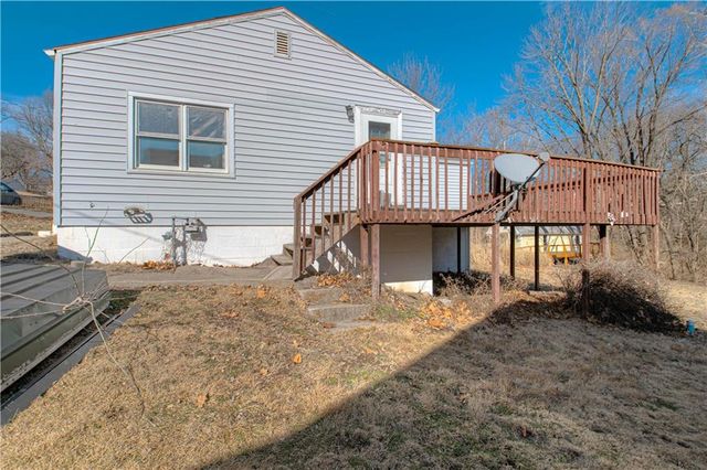 427 N Fairview Avenue, Liberty, MO 64068