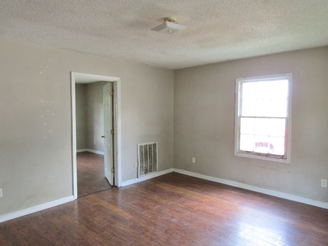 212 Adams St, Lewisburg, TN 37091