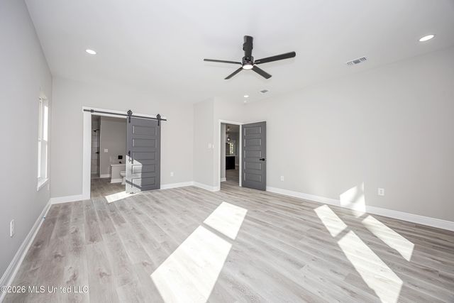 624 Oak Street, Ocean Springs, MS 39564
