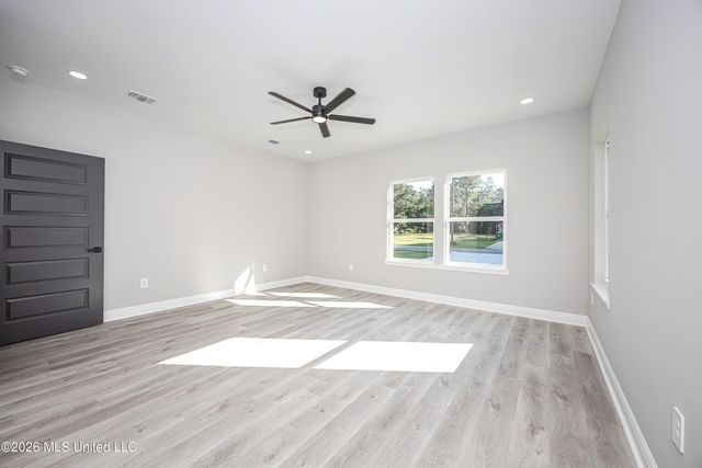 624 Oak Street, Ocean Springs, MS 39564