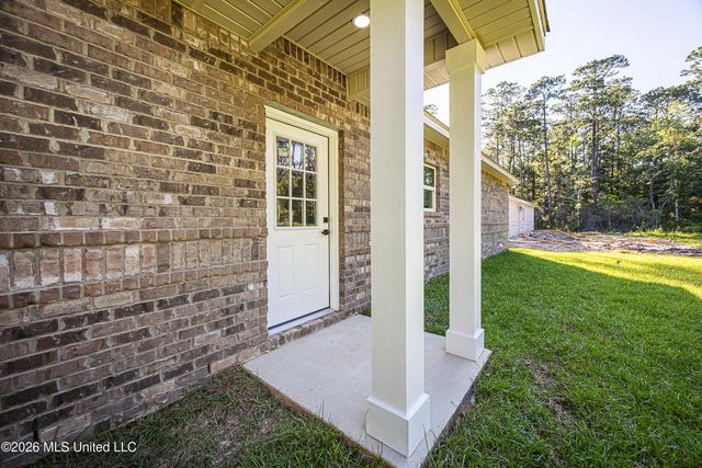 624 Oak Street, Ocean Springs, MS 39564