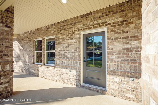 624 Oak Street, Ocean Springs, MS 39564