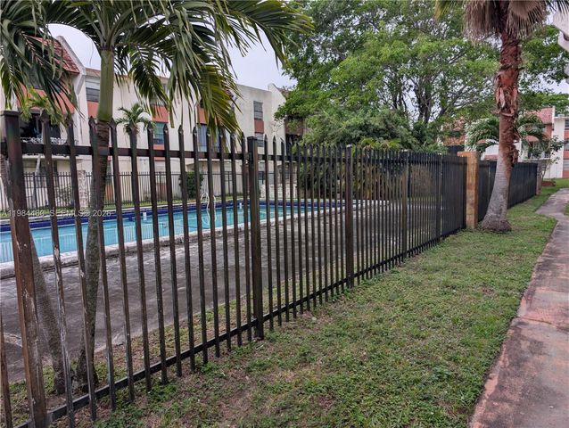 1788 NW 55th Ave 203, Lauderhill, FL 33313