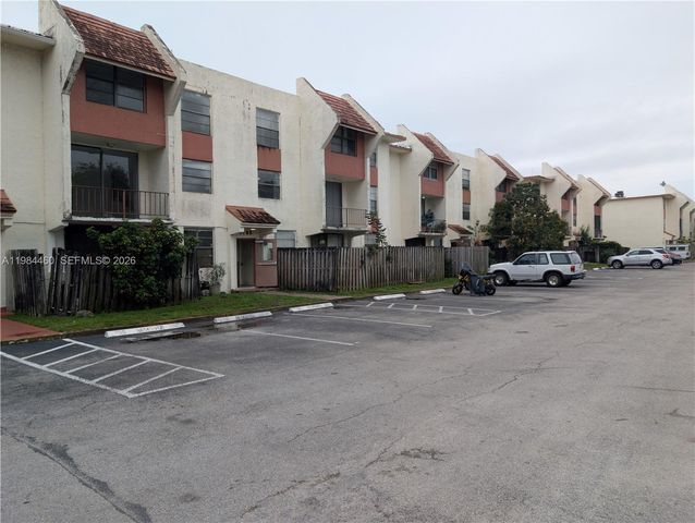 1788 NW 55th Ave 203, Lauderhill, FL 33313