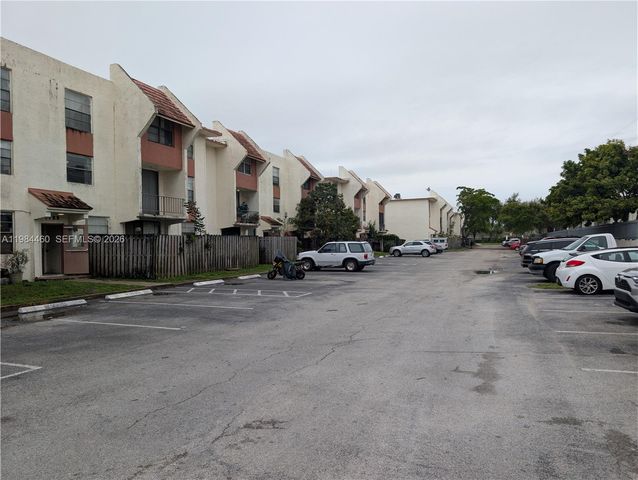1788 NW 55th Ave 203, Lauderhill, FL 33313