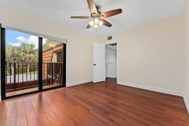 9156 SW 23rd Street D, Davie, FL 33324