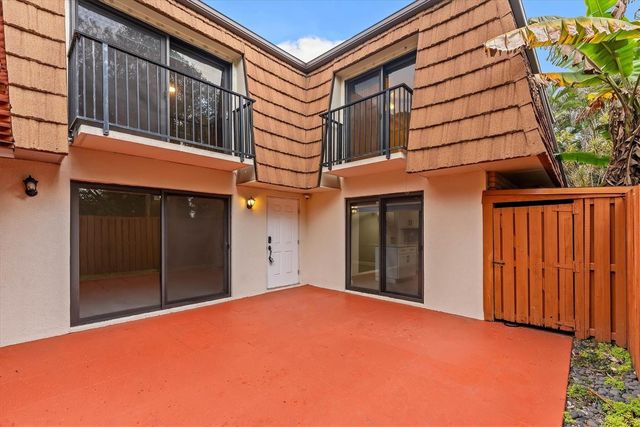 9156 SW 23rd Street D, Davie, FL 33324