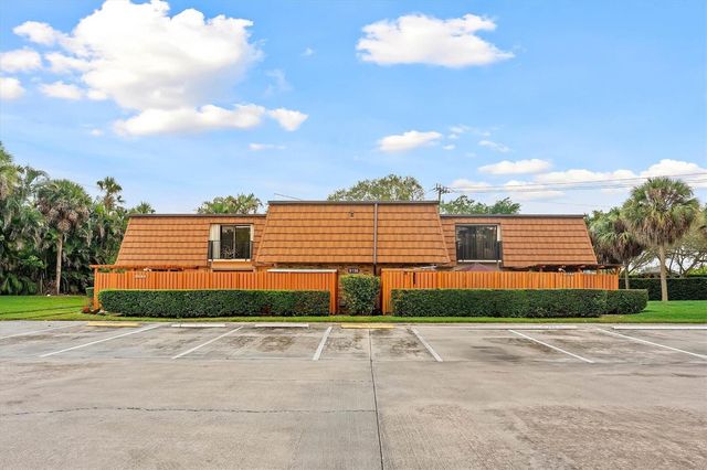 9156 SW 23rd Street D, Davie, FL 33324