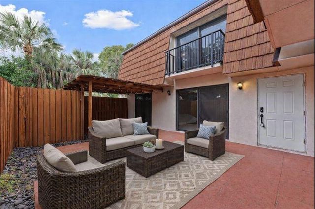 9156 SW 23rd Street D, Davie, FL 33324