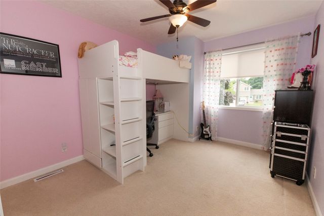 137 28th Court, West Des Moines, IA 50265