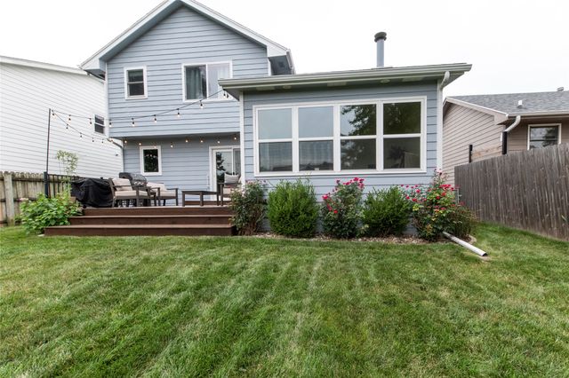 137 28th Court, West Des Moines, IA 50265