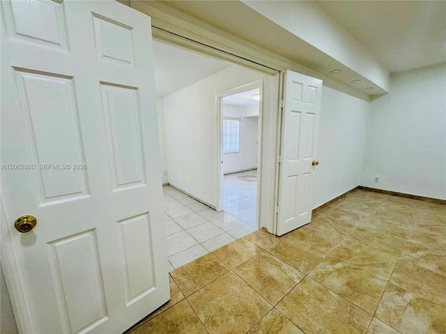 717 NE 10th Ave 1-2, Hallandale Beach, FL 33009