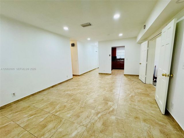 717 NE 10th Ave 1-2, Hallandale Beach, FL 33009