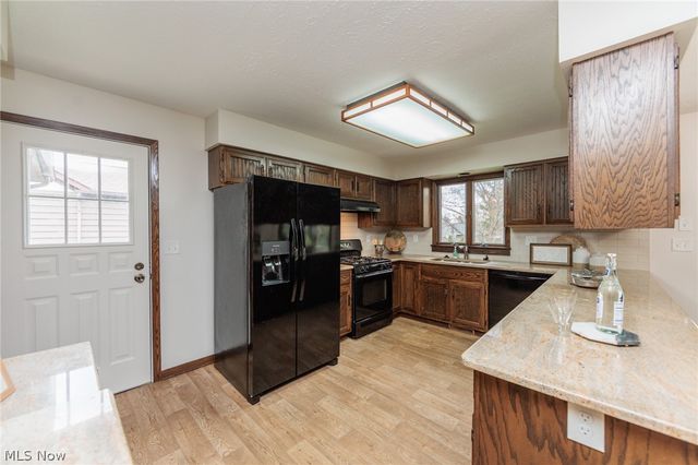 984 Meadowlark Lane, Medina, OH 44256