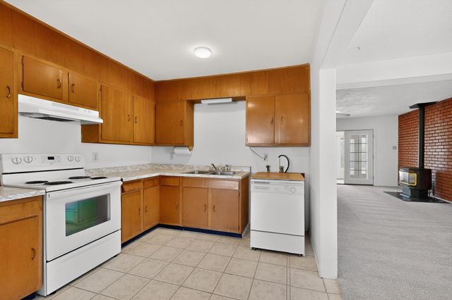 808 Ash, Espanola, NM 87532