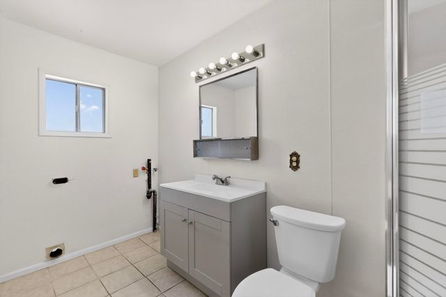 808 Ash, Espanola, NM 87532