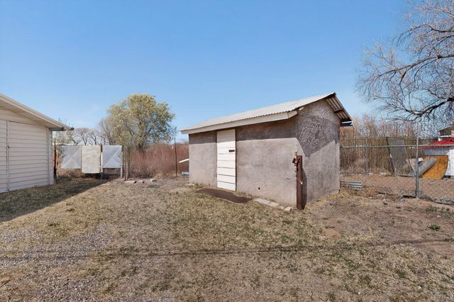 808 Ash, Espanola, NM 87532