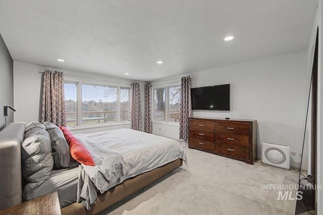 555 E Braemere Drive, Boise, ID 83702