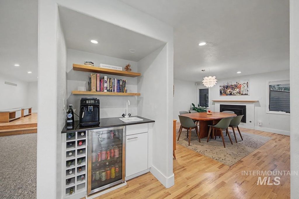 555 E Braemere Drive, Boise, ID 83702 photo 13