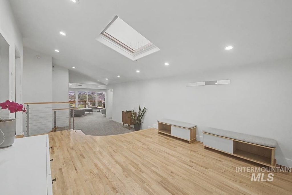 555 E Braemere Drive, Boise, ID 83702 photo 3