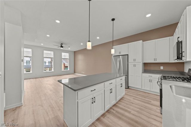 4709 Bridge Avenue, Cleveland, OH 44102