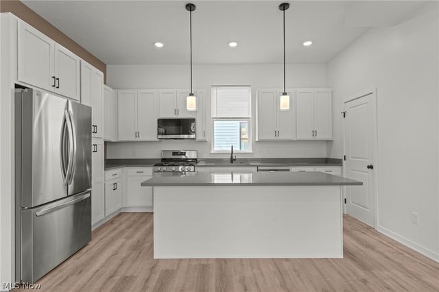 4709 Bridge Avenue, Cleveland, OH 44102