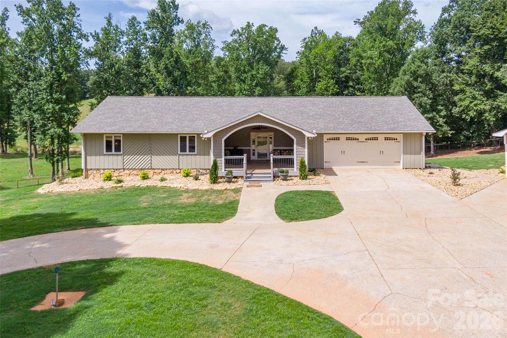304 McMurray Road, Rutherfordton, NC 28139