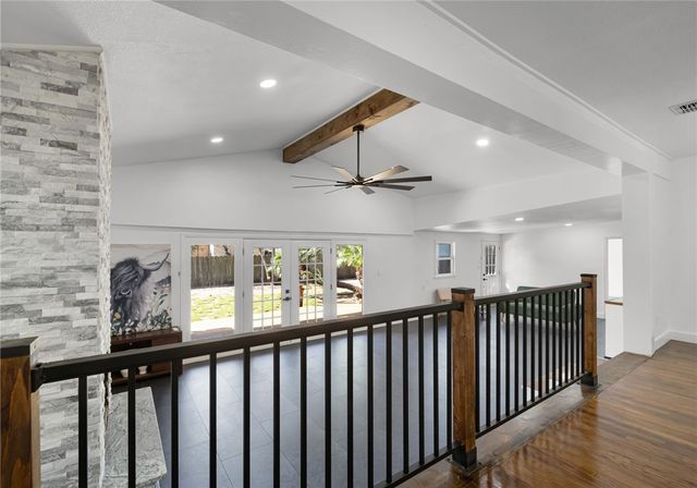 1012 E MAIN, Sinton, TX 78387