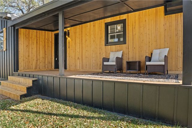 1012 E MAIN, Sinton, TX 78387