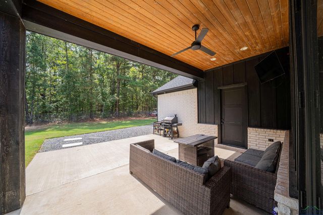 4660 County Road 2105, Kilgore, TX 75662