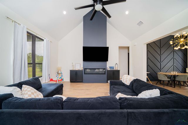 4660 County Road 2105, Kilgore, TX 75662