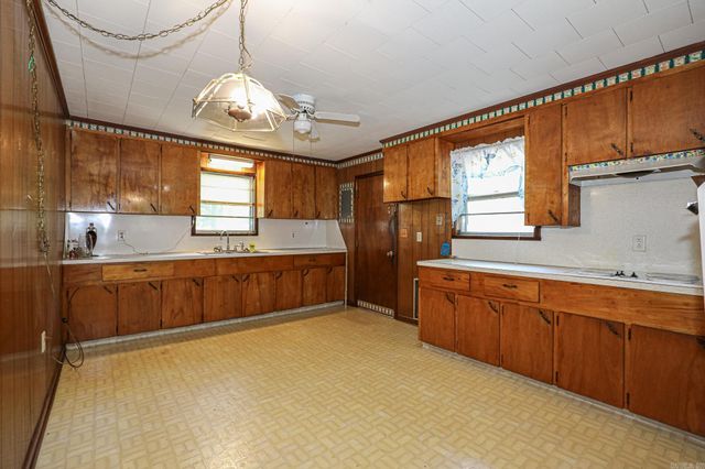 19400 S Alexander RD, Alexander, AR 72002