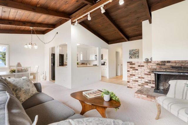 375 Bancroft Way, Pacifica, CA 94044
