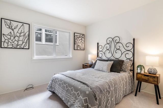 375 Bancroft Way, Pacifica, CA 94044