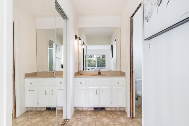 375 Bancroft Way, Pacifica, CA 94044