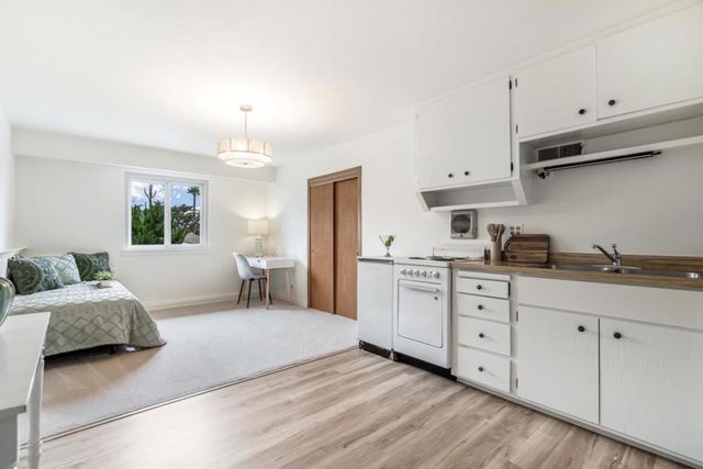 375 Bancroft Way, Pacifica, CA 94044