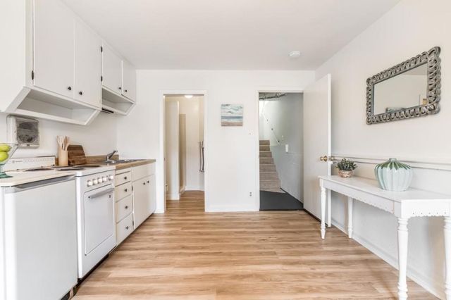 375 Bancroft Way, Pacifica, CA 94044