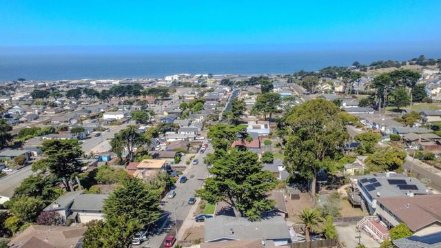 375 Bancroft Way, Pacifica, CA 94044
