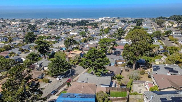 375 Bancroft Way, Pacifica, CA 94044